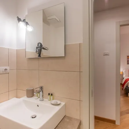 Apartment U *