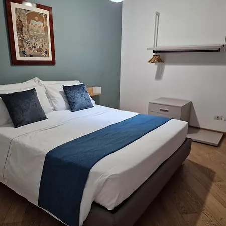 U Apartment